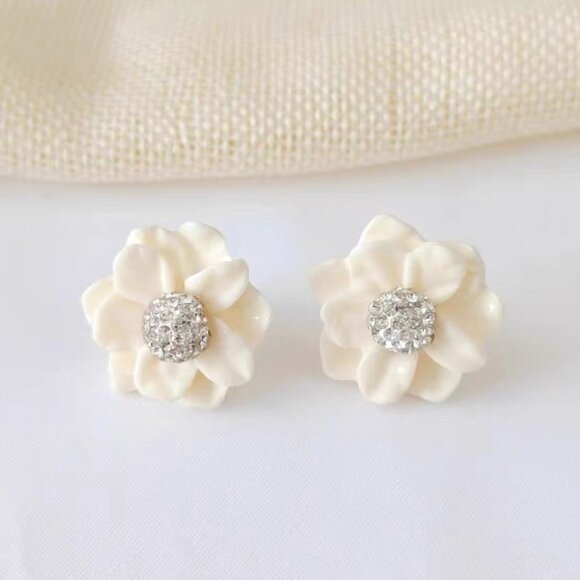 Lele Sadoughi Gardenia Stud Earrings - Picture 3 of 3
